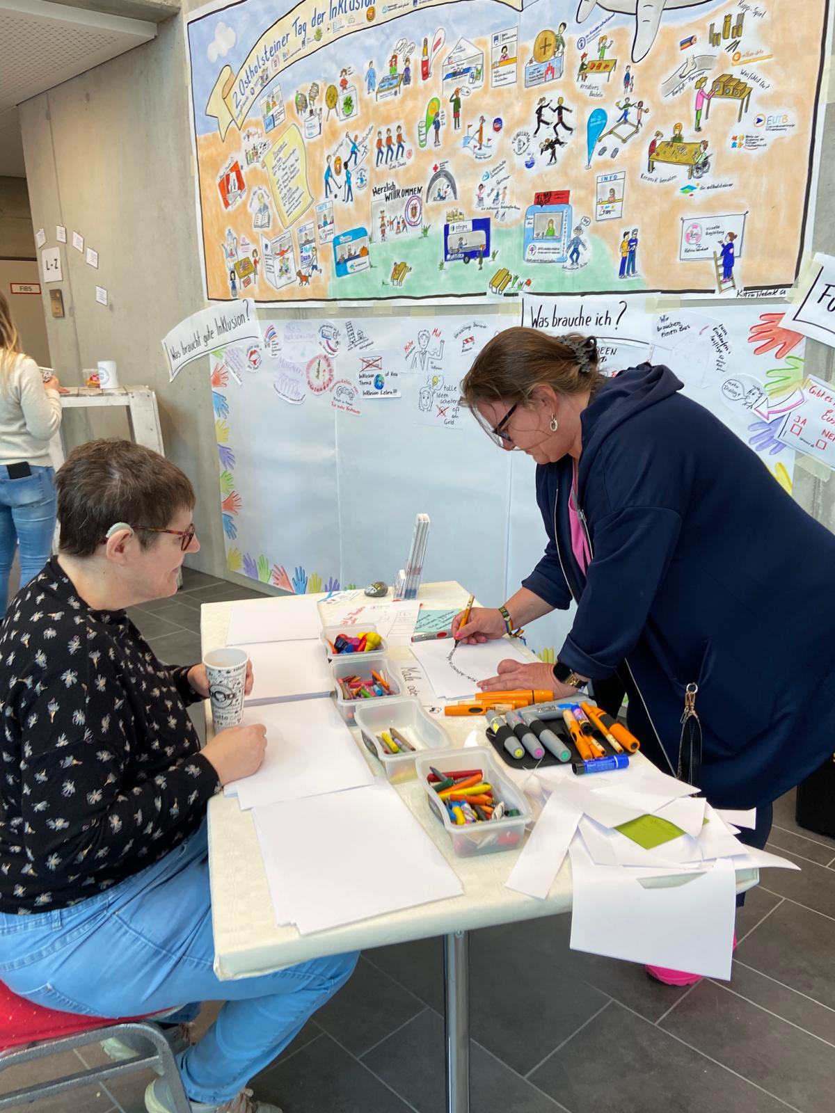 Ich durfte viele Geschichten erfahren und beim selbst zeichnen unterstützen