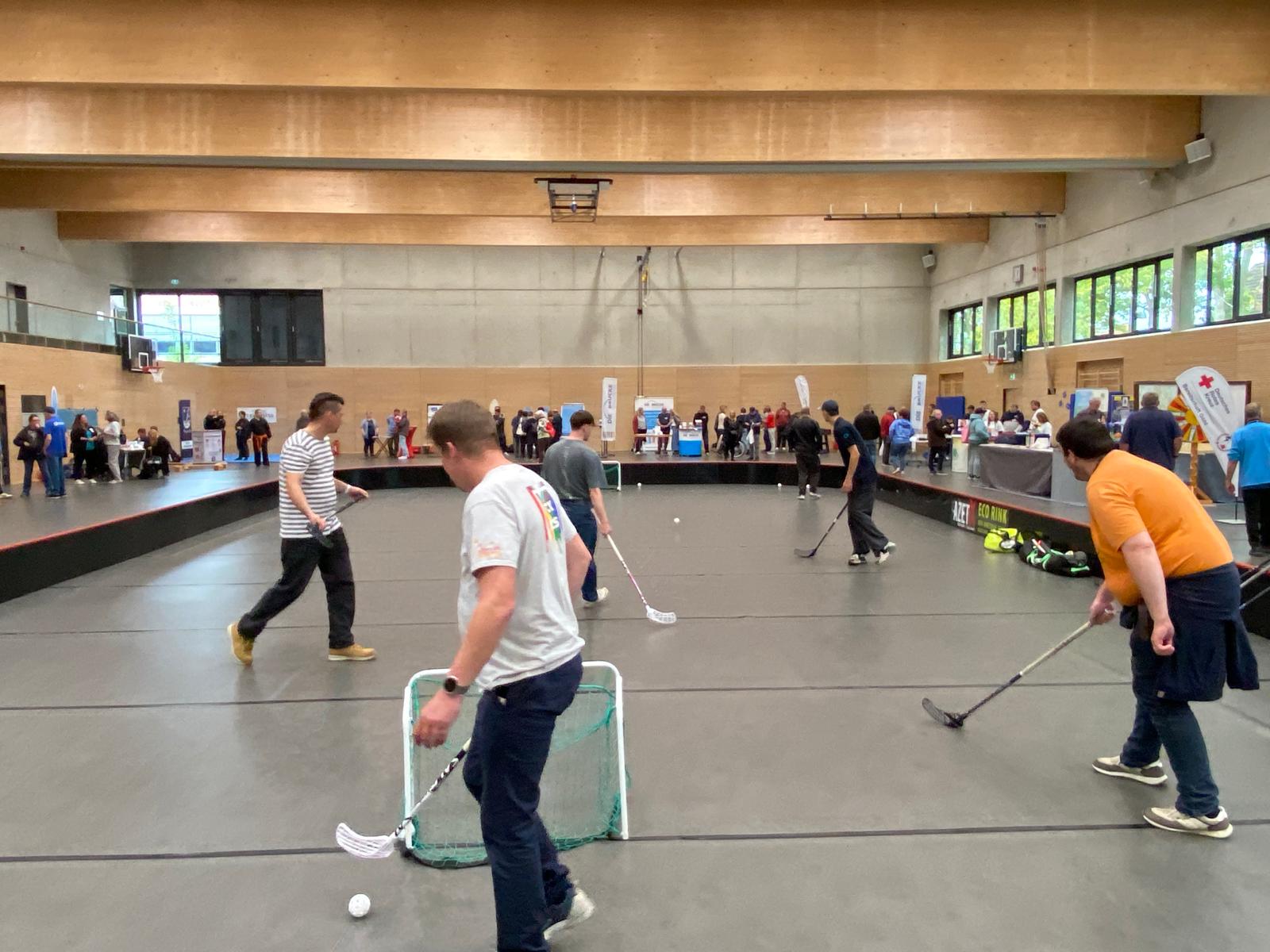 Floorball wurde auch vorgestellt